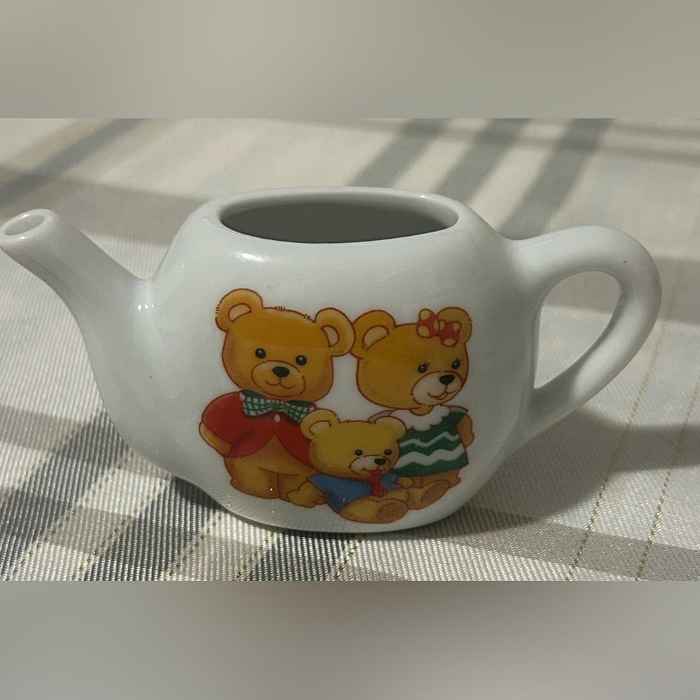 Vintage Kids Bear Tea Set - Picture 2 of 5